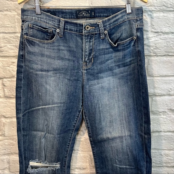 Lucky Brand Jeans Women's 12/31" Mollie Crop Distressed Blue Jeans - Picture 3 of 13